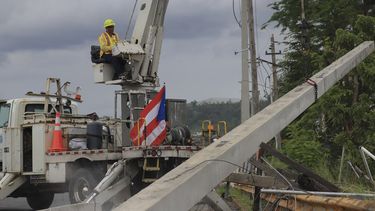 no aguantan mas sin luz