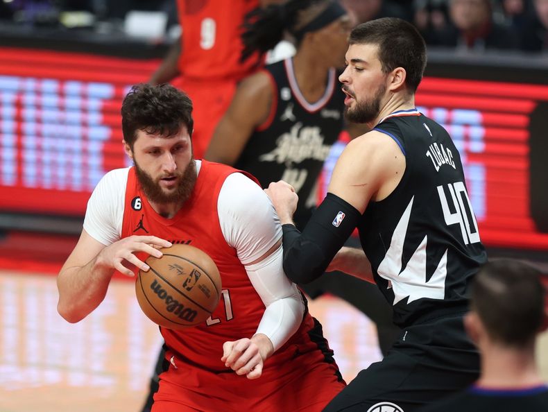 DEP-BAS CLIPPERS-TRAIL BLAZERS