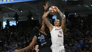 Celtics se suman a exigencia de liberar a Griner