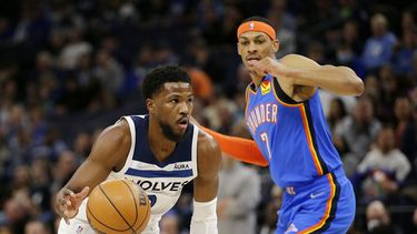 Beasley logra marca de triples de Wolves ante Thunder