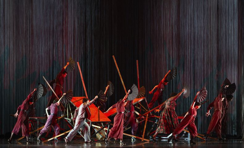 En esta imagen proporcionada por la Ópera Metropolitana, una escena de Ainadamar de Golijov, que se estrenará en la ópera el 15 de octubre. (Marty Sohl/The Metropolitan Opera via AP)