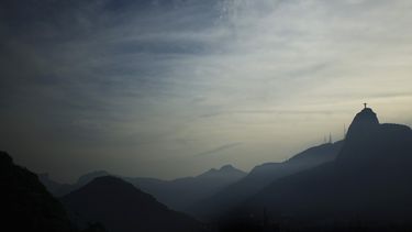 americateve | Imagen del Cristo Redentor de R&iacute;o de Janeiro el martes, 6 de mayo de 2014. (AP Photo/Hassan Ammar)