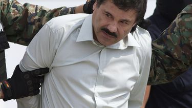 mexico: el chapo guzman escapo por un tunel en su celda