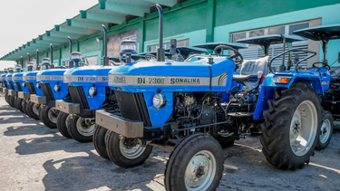 gobierno cubano recibe donativo de equipos agricolas de la india