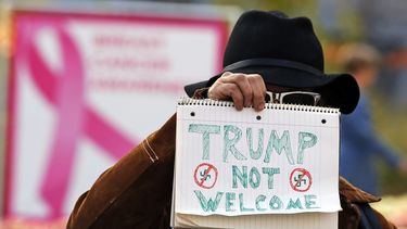 Israel defiende a Trump de críticas por ataque a sinagoga