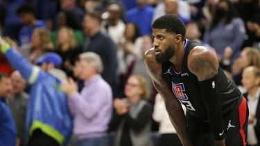 Clippers enfrentan sin George a Pelicans en duelo crucial