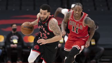 Raptors vencen a Bulls en alargue; Siakam logra 25 puntos
