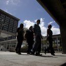 Con fecha la entrega de nueva remuneración para empleados públicos