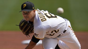 Piratas vencen 5-3 a Nacionales y se llevan la serie