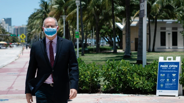 alcalde de miami beach pide al gobernador de florida que implemente el uso de mascarillas