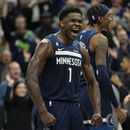 Russell anota 16 en 4to periodo; Wolves superan a Raptors