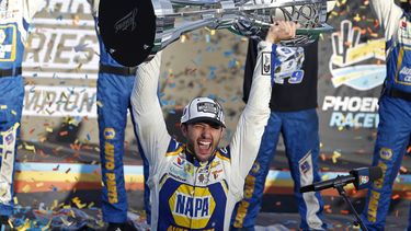 NASCAR inicia temporada con energía renovada