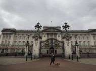 critican a realeza britanica por aumento de sus gastos