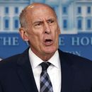 Trump dice que el director de Inteligencia renunciará