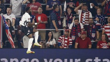 eeuu recibe gol de vestuario pero vence a costa rica