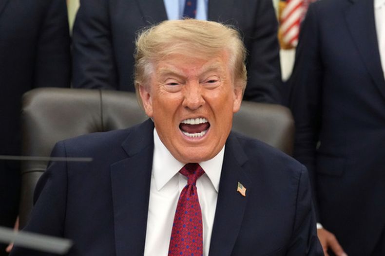 El presidente Donald Trump en la Oficina Oval en la Casa Blanca en Washington, el 31 de agosto del 2026. (AP foto/Jacquelyn Martin)