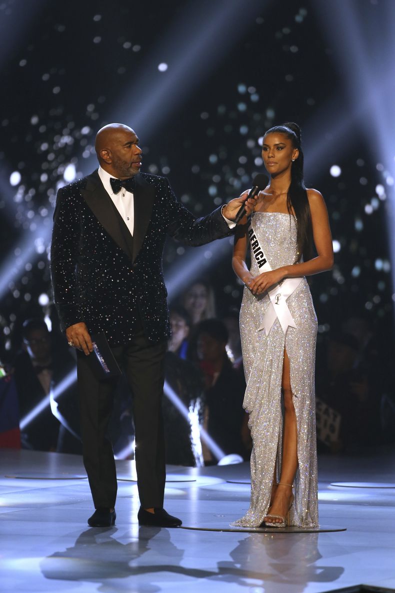 ESP-GEN_MISS_UNIVERSO-1.jpg