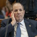 Harvey Weinstein comparece ante el tribunal penal de Manhattan para una audiencia preliminar el miércoles 1 de mayo de 2024 en Nueva York. Weinstein hizo su primera aparición en la corte desde que un tribunal de apelaciones anuló su condena por violación en 2020 la semana pasada. (David Dee Delgado/Pool Photo vía AP)