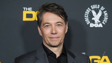 Sean Baker llega a la 77ª edición de los Premios del Sindicato de Directores de América el sábado 8 de febrero de 2025 en Beverly Hills, California. (Foto AP/Chris Pizzello)