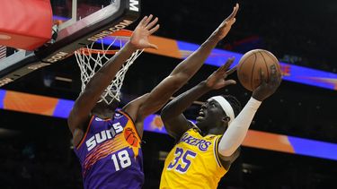 Paul anota 28 puntos y los Suns arrollan a Lakers 130-104