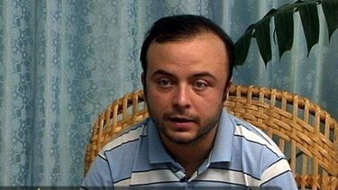 americateve | El dirigente de Nuevas Generaciones (la rama juvenil) del Partido Popular español pudo salir de España y viajar a Ginebra gracias a un permiso de tres días otorgado por las autoridades españolas.