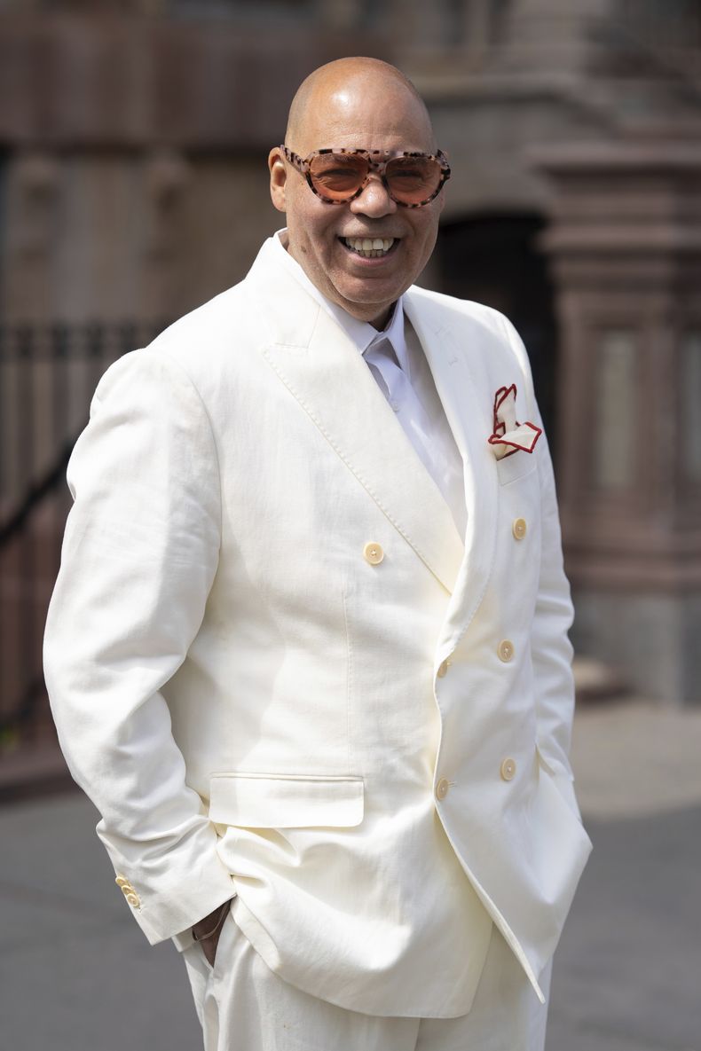 El empresario y copropietario de Harlem Haberdashery, Guy Wood, posa para un retrato el jueves 1 de mayo de 2025, en Nueva York. (Foto AP/Gary Gerard Hamilton)