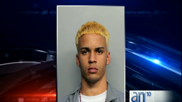 atrapan a joven cubano de 18 anos mientras robaba dentro de auto en hialeah