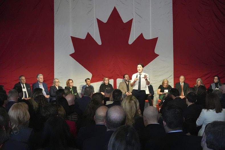 El primer ministro de Canadá, Justin Trudeau, durante una cumbre económica en Toronto el viernes 7 de febrero de 2025. (Frank Gunn/The Canadian Press vía AP)