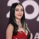 ARCHIVO - Nicki Nicole llega a la 24a entrega anual del Latin Grammy en Sevilla, España, el jueves 16 de noviembre de 2023. Nicole emprenderá su primera gira por Estados Unidos en la segunda mitad de 2024. (Foto Vianney Le Caer/Invision/AP, archivo)