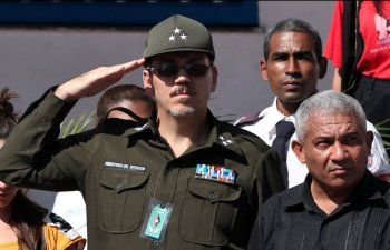 Granma niega que hijo de Raúl Castro tome el mando de GAESA
