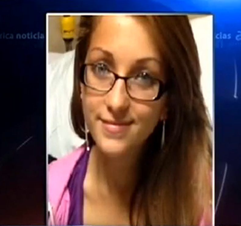 Una familia hispana pide esta noche la ayuda de la comunidad para encontrar a una adolescente de 15 años que desapareció hace más de una semana.