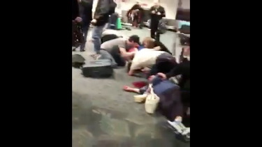 publican video del tiroteo en aeropuerto de fort lauderdale