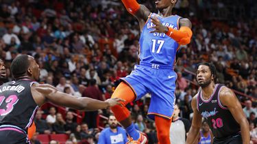 Thunder doblega 118-102 al Heat e hilvana siete triunfos