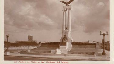 La Cuba del Recuerdo / El parque El Maine en La Habana
