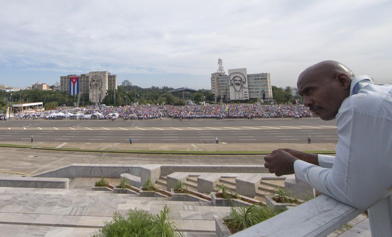 CAR-GEN_PAPA-CUBA-6.jpg