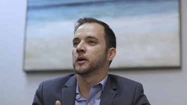 llerandi asegura que rossello esta reflexionando y contempla todas las posibilidades