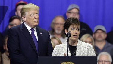 Cuando bajan los mercados, Trump guarda silencio