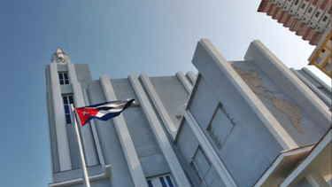la casa de las americas borra a exiliados