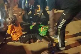 ocho muertos en estampida en estadio en camerun
