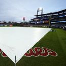 Posponen tercer juego de la Serie Mundial por lluvia