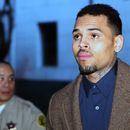 Brown regresa a corte despido de rehabilitación
