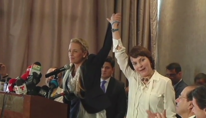 venezolanos en la cumbre lilian tintori.png