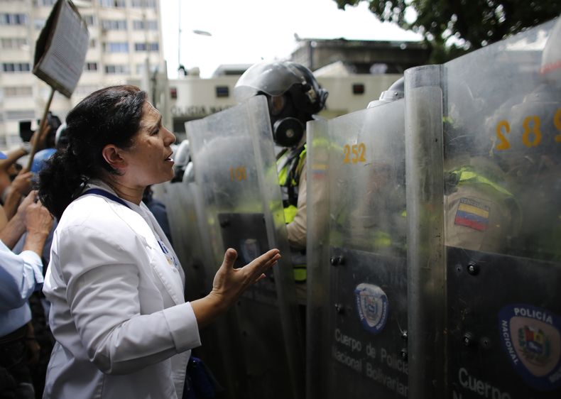 AMS-GEN_VENEZUELA-CRISIS_POLITICA-1.jpg