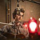 Esta imagen proporcionada por Searchlight Pictures muestra a Timothée Chalamet en una escena de A Complete Unknown. (Macall Polay/Searchlight Pictures vía AP)
