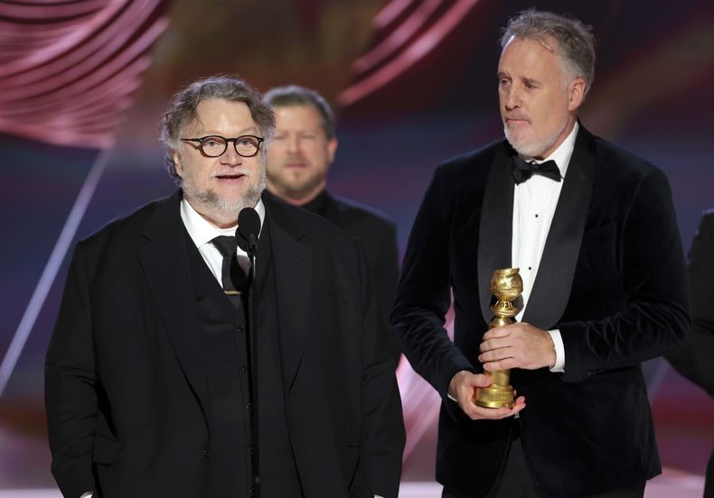 ESP-CIN OSCAR-GUILLERMO DEL TORO