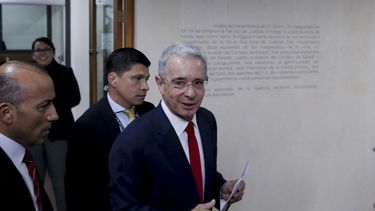 Colombia: fiscal pide libertad de expresidente Álvaro Uribe
