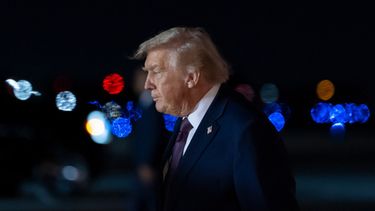 El presidente estadounidense Donald Trump llega en el Air Force One en el Aeropuerto Internacional Palm Beach en Florida el 20 de diciembre del 2025. (AP foto/Alex Brandon)