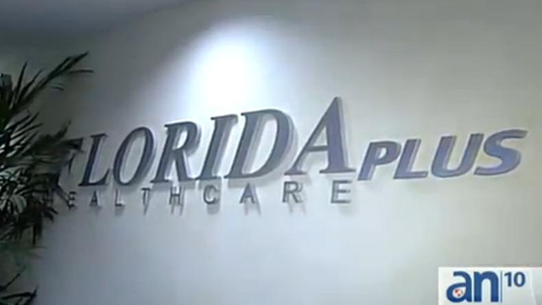 Agentes federales irrumpen en una compañía del sur de la Florida como parte de una redada que dejó 11 personas tras las rejas por fraude al Medicare.