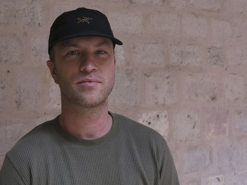 El documentalista estadounidense Sean Mattison posa para un retrato en el Festival Internacional de Cine de Morelia en Morelia, México, el 26 de octubre de 2023. (Foto AP/Berenice Bautista)