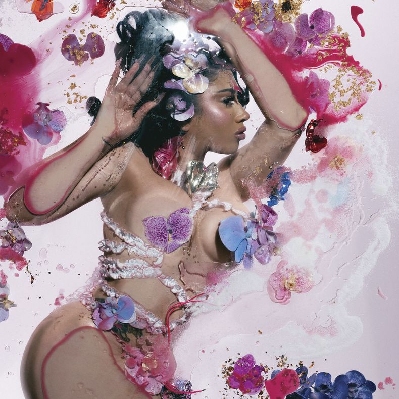 Esta imagen proporcionada por Geffen Records muestra ORQUÍDEAS de Kali Uchis. (Geffen Records via AP)